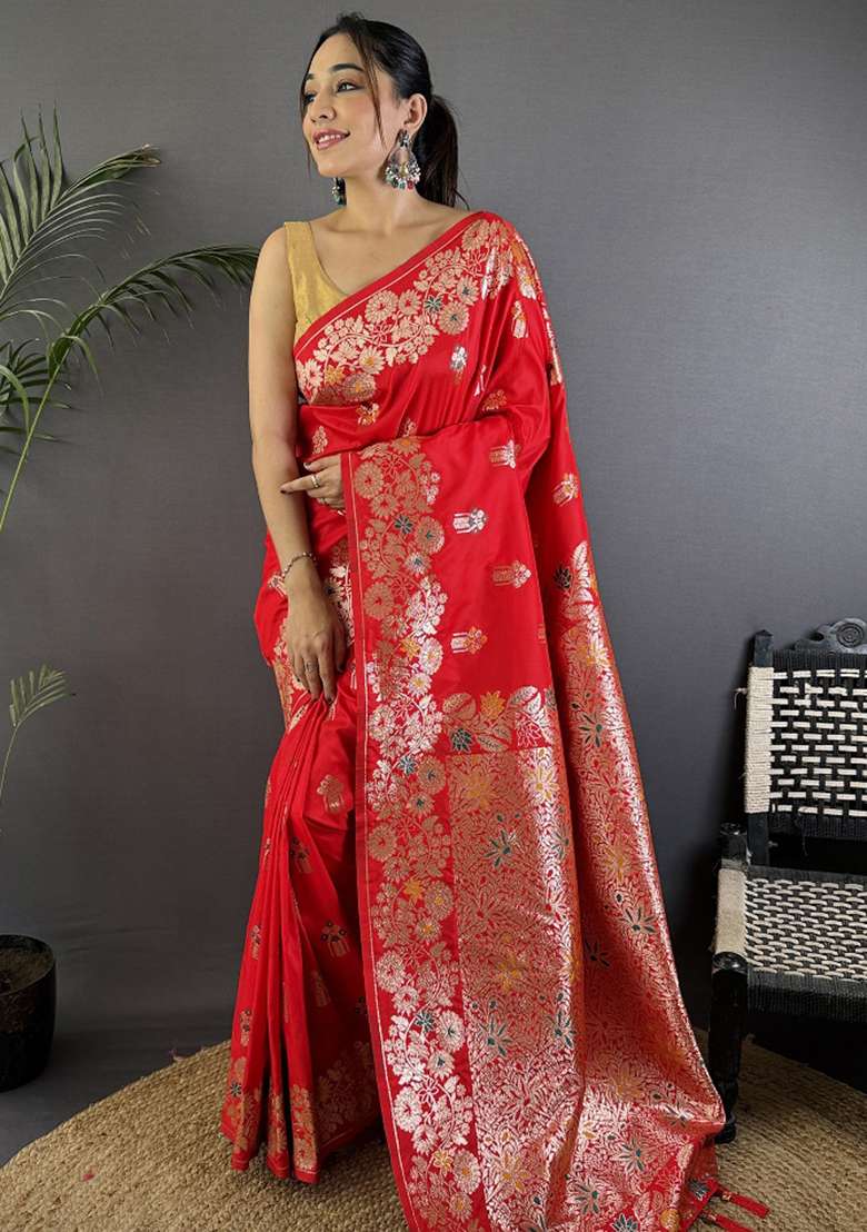Red Woven Silk Blend Saree Set for Diwali and Festive Wear - Indya