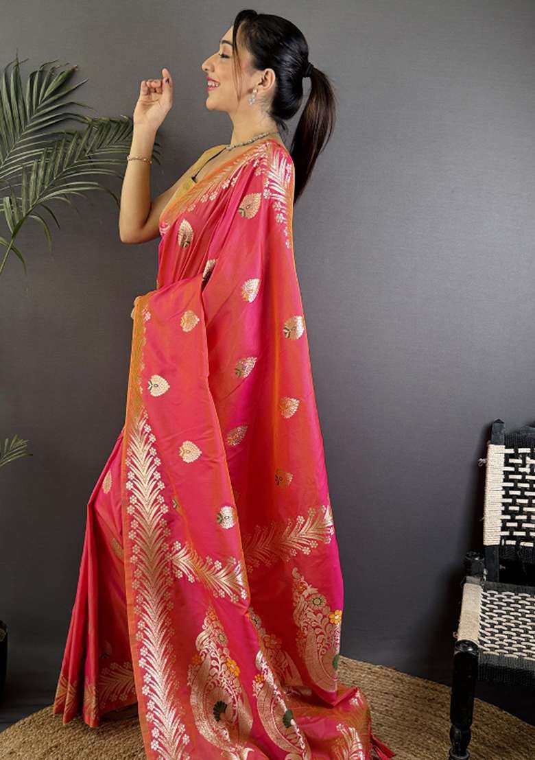 Pink Woven Silk Blend Saree Set for Diwali and Festive Wear - Indya