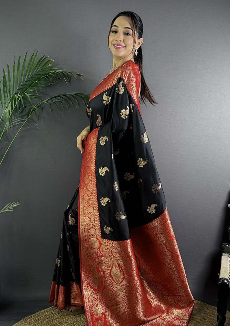 Black Woven Silk Blend Saree Set for Diwali | Wedding & Festive Wear - Indya
