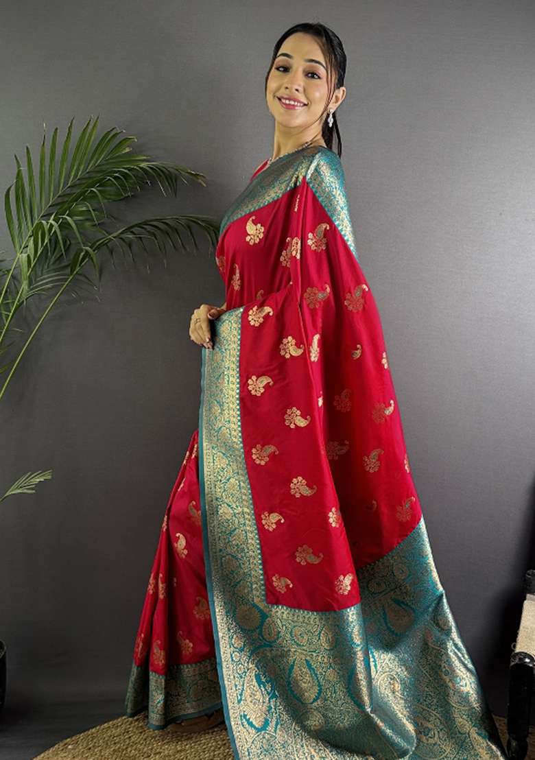 Red Woven Silk Blend Saree Set for Diwali and Festive Wear - Indya