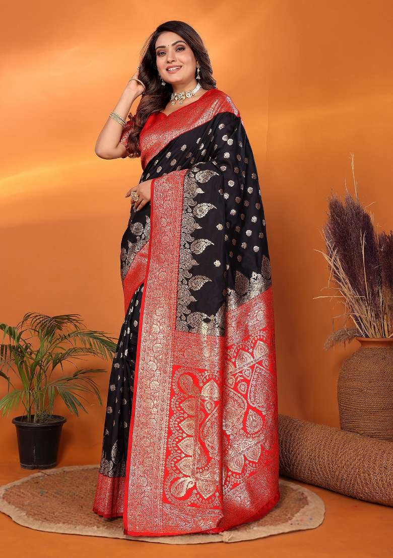 Black Woven Silk Blend Saree Set for Diwali | Wedding & Festive Wear - Indya