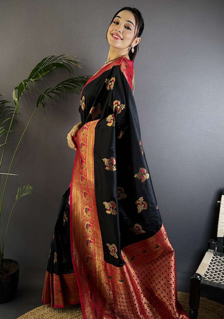 Black Woven Silk Blend Saree Set for Diwali | Wedding & Festive Wear - Indya