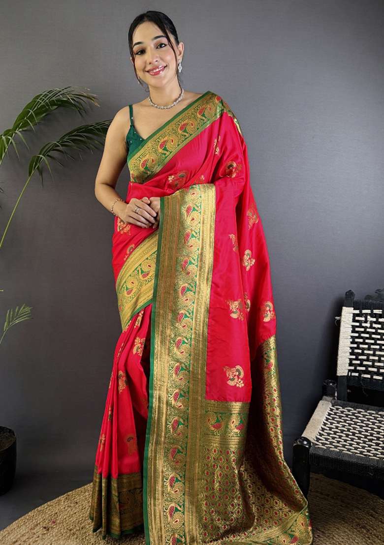 Red Woven Silk Blend Saree Set for Diwali and Festive Wear - Indya