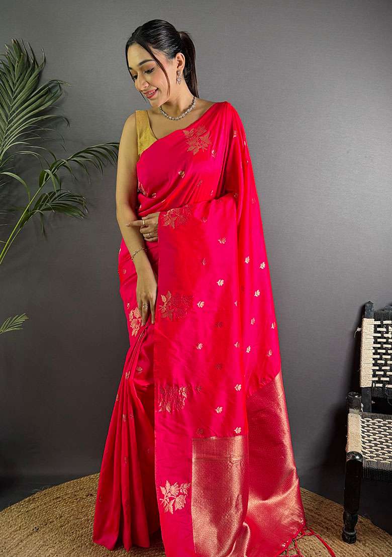 Red Woven Silk Blend Saree Set for Diwali | Wedding & Festive Wear - Indya