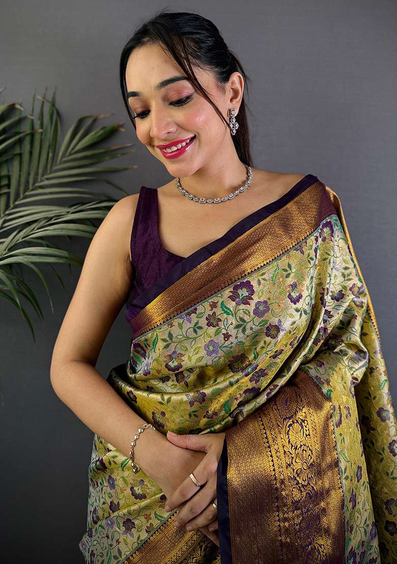 Green Woven Silk Blend Saree Set for Diwali and Festive Wear - Indya