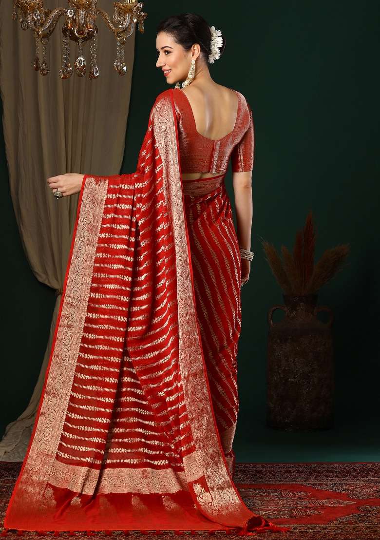 Red Printed Georgette Saree Set - Indya