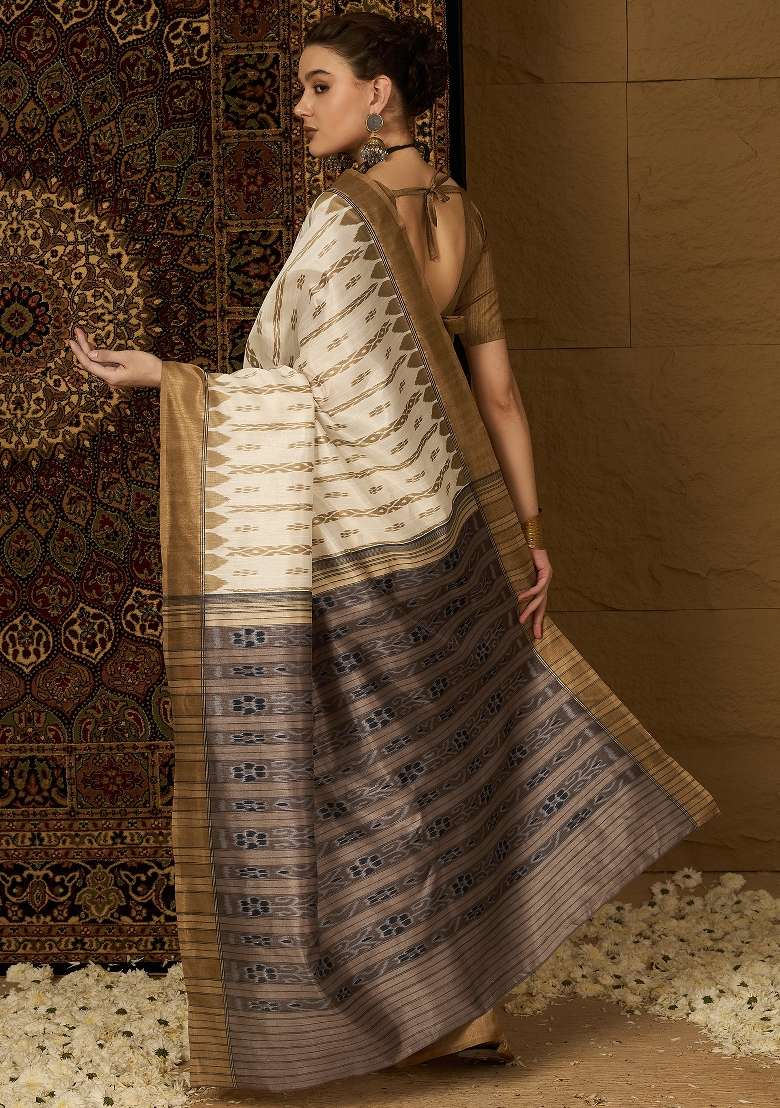 Off White Printed Bhagalpuri Silk Blend Saree Set - Indya