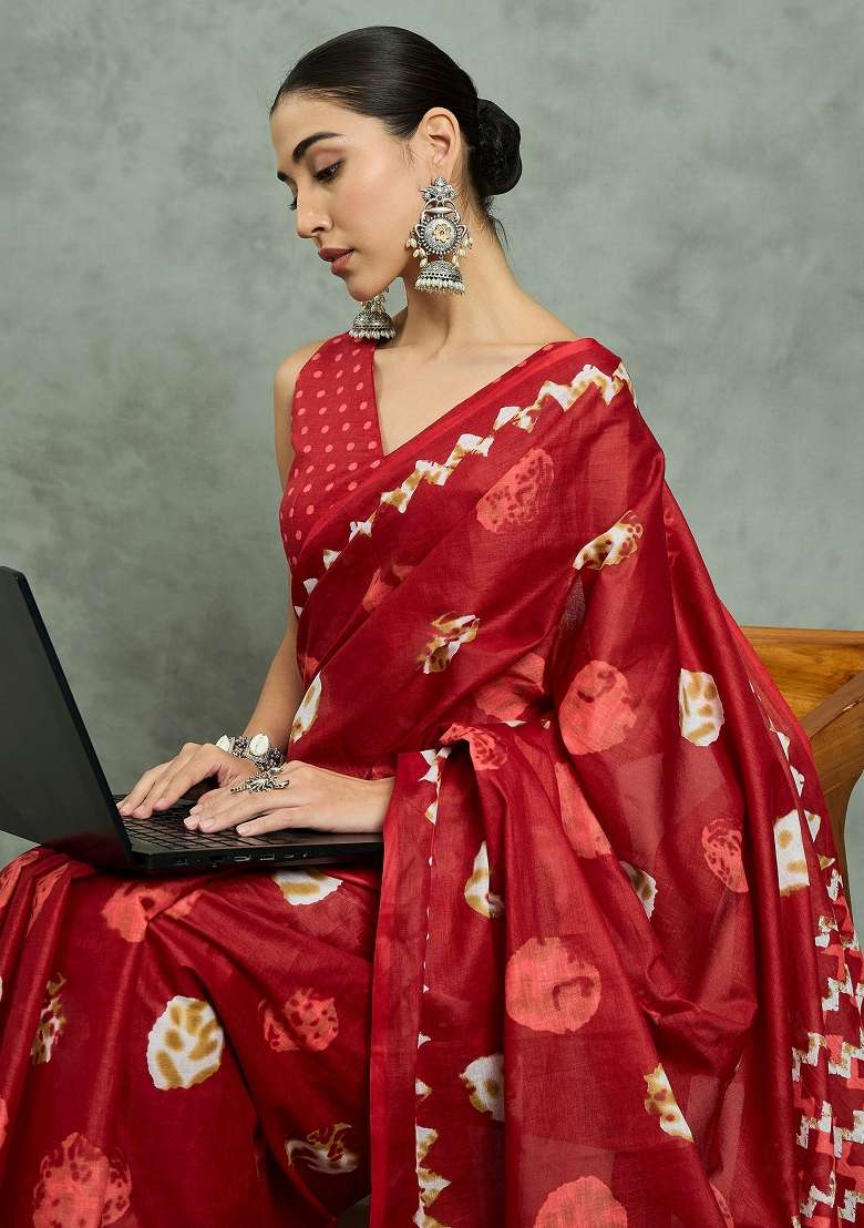 Red Printed Cotton Saree Set - Indya