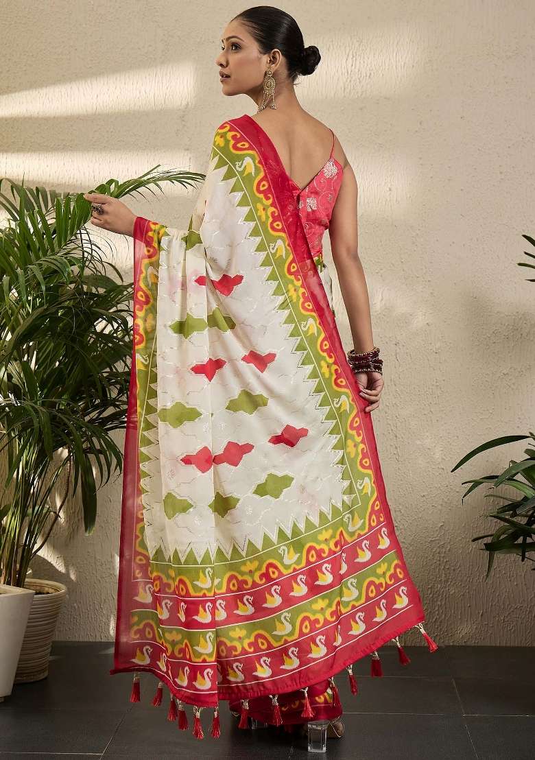 Off White Printed Georgette Saree Set - Indya