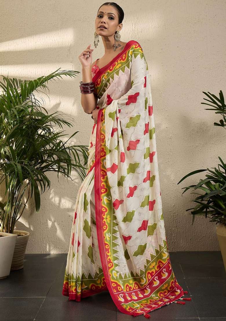 Off White Printed Georgette Saree Set - Indya