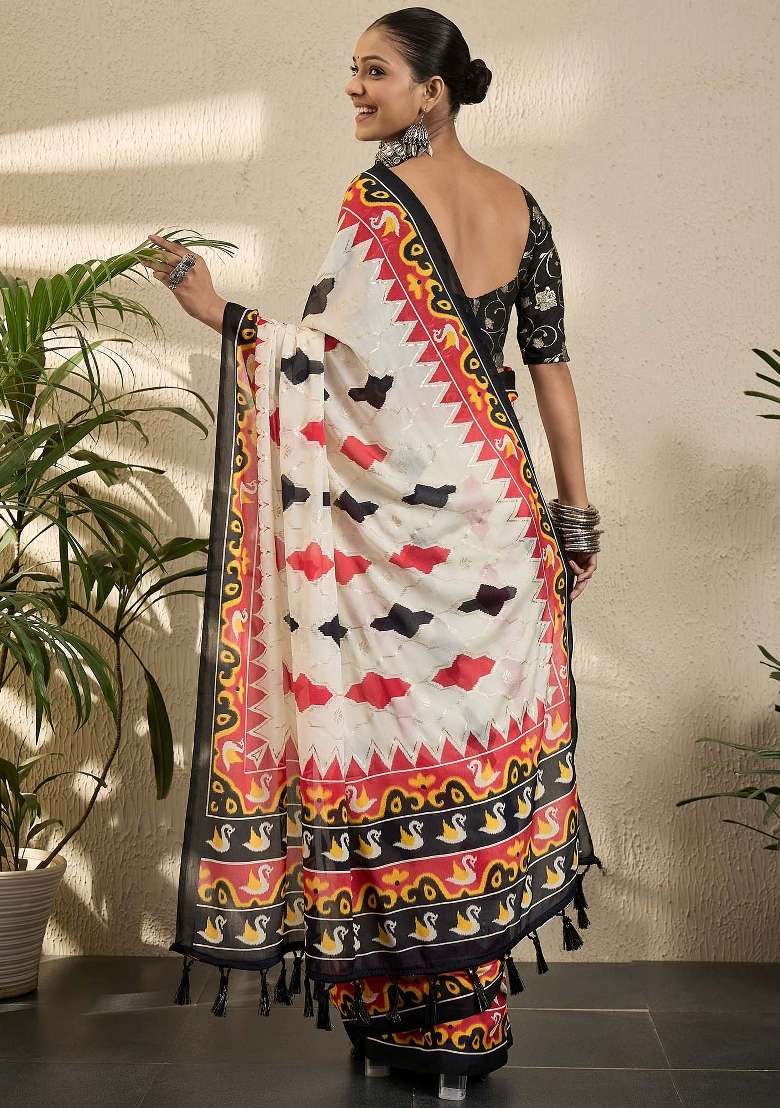 Off White Printed Georgette Saree Set - Indya