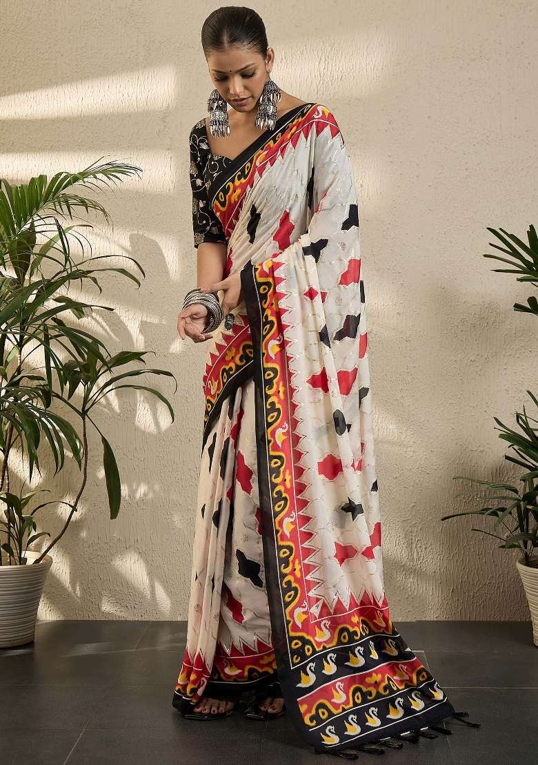 Off White Printed Georgette Saree Set - Indya