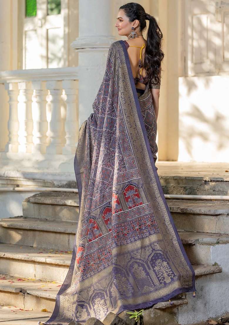 Lavender Printed Viscose Silk Saree Set - Indya
