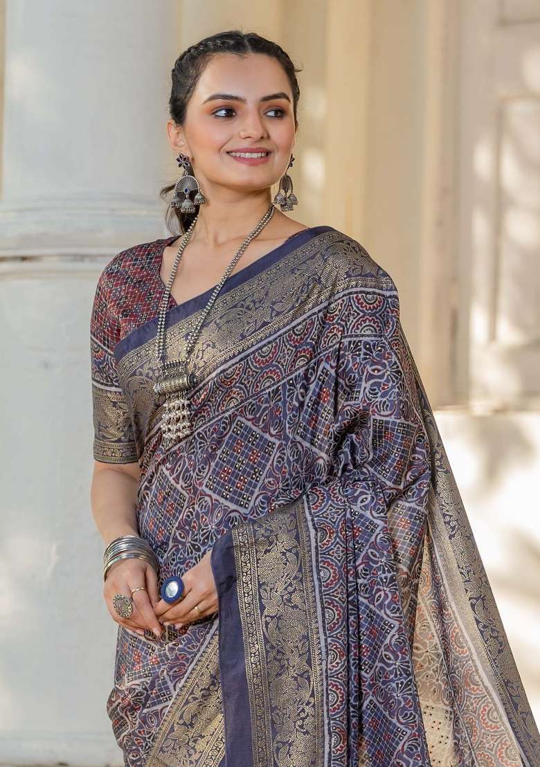 Lavender Printed Viscose Silk Saree Set - Indya