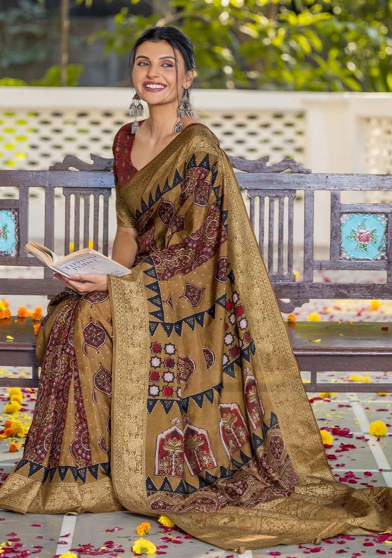 Mustard Printed Viscose Silk Blend Saree Set - Indya