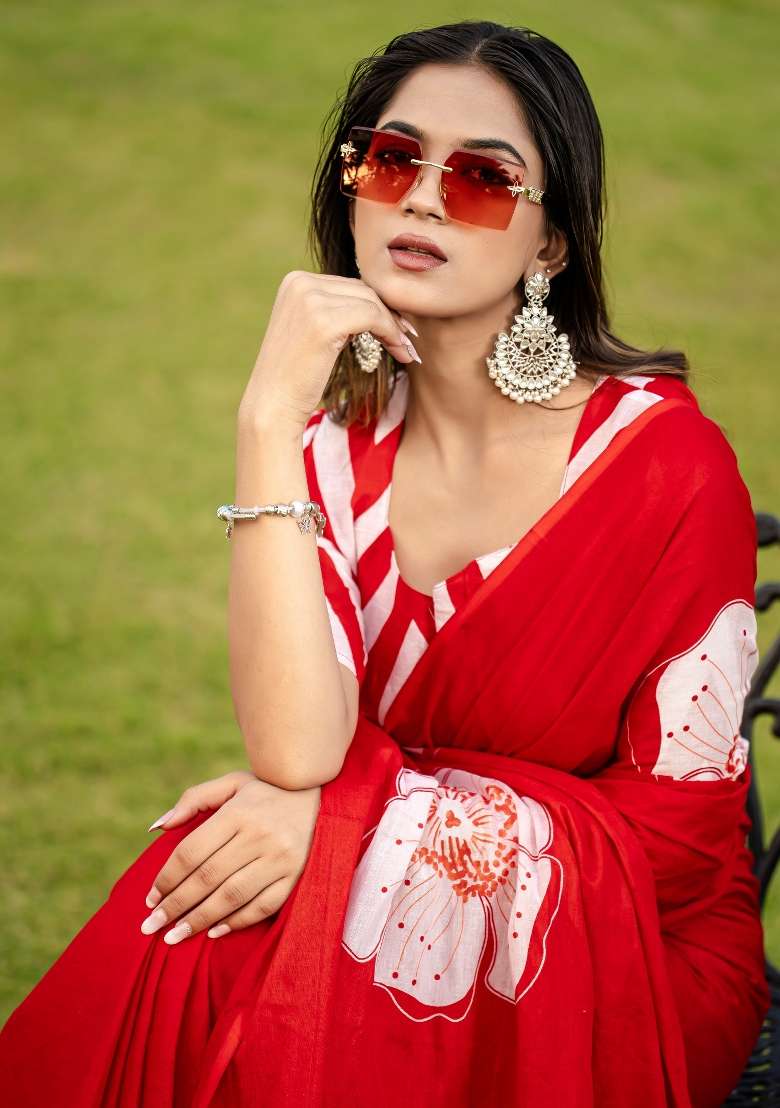 Red Cotton Saree Set with Printed for Diwali | Wedding & Festive Wear - Indya