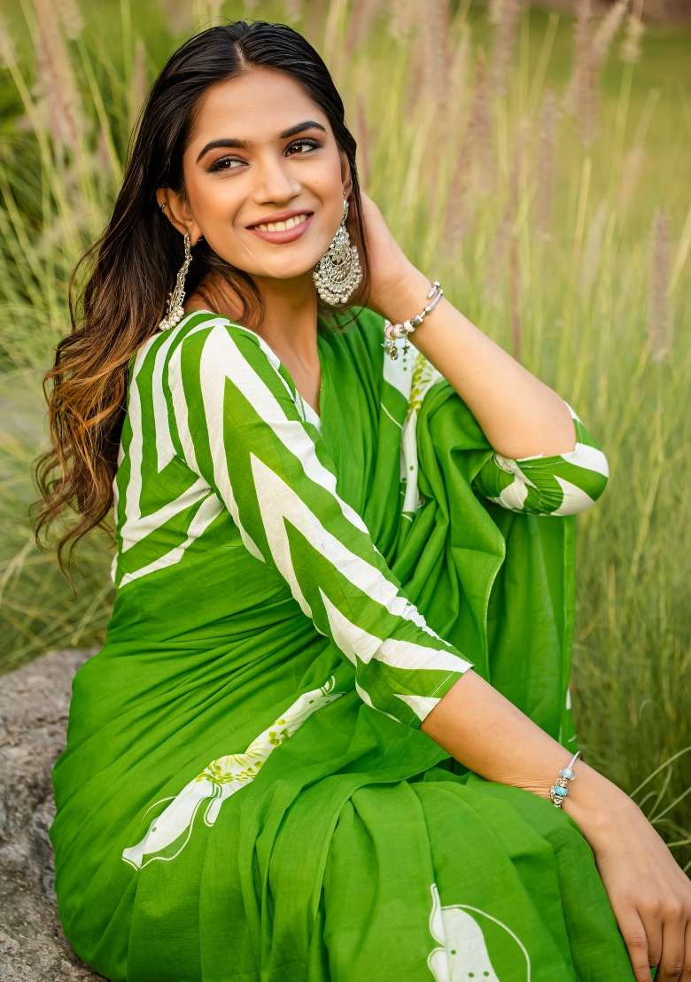 Light Green Cotton Saree Set with Printed for Diwali | Wedding & Festive Wear - Indya