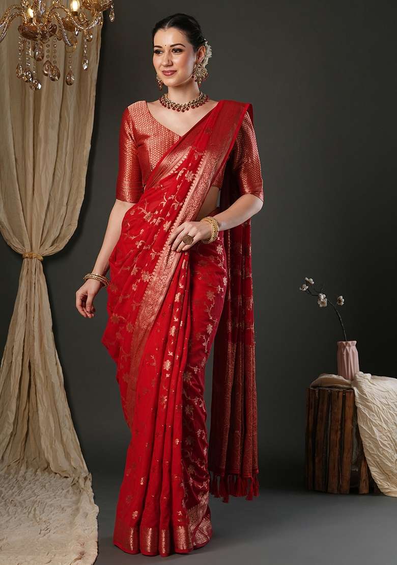 Red Printed Pure Georgette Saree Set for Diwali and Festive Wear - Indya