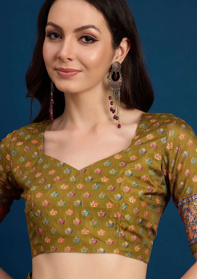 Peach Printed Dola Silk Blend Saree Set - Indya