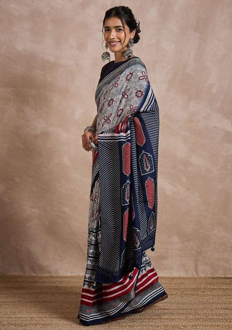 Off White Printed Viscose Silk Blend Saree Set - Indya