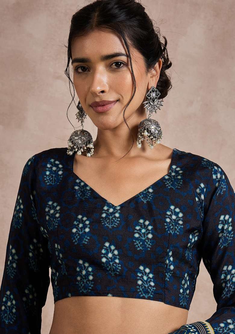 Navy Blue Printed Viscose Silk Blend Saree Set - Indya