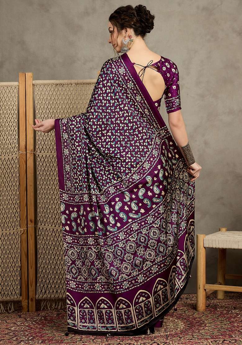 Magenta Printed Pure Crepe Saree Set - Indya