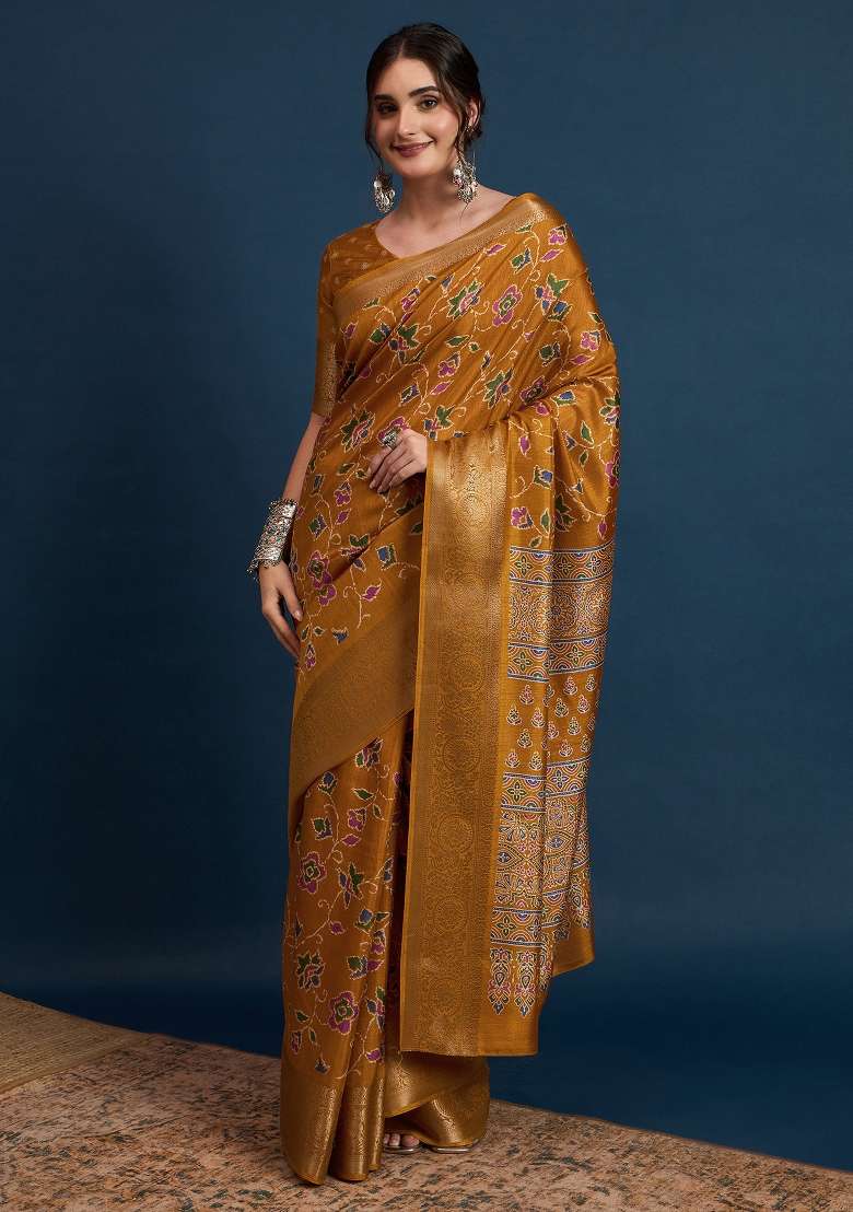 Mustard Printed Silk Blend Saree Set - Indya