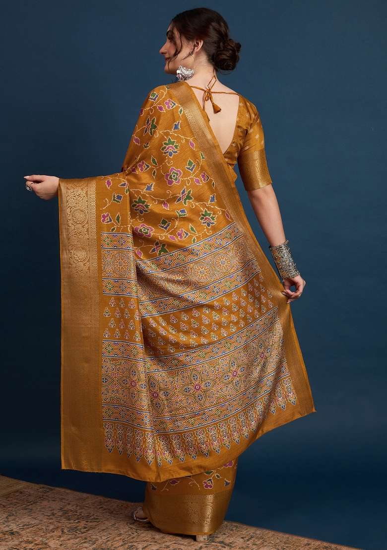 Mustard Printed Silk Blend Saree Set - Indya
