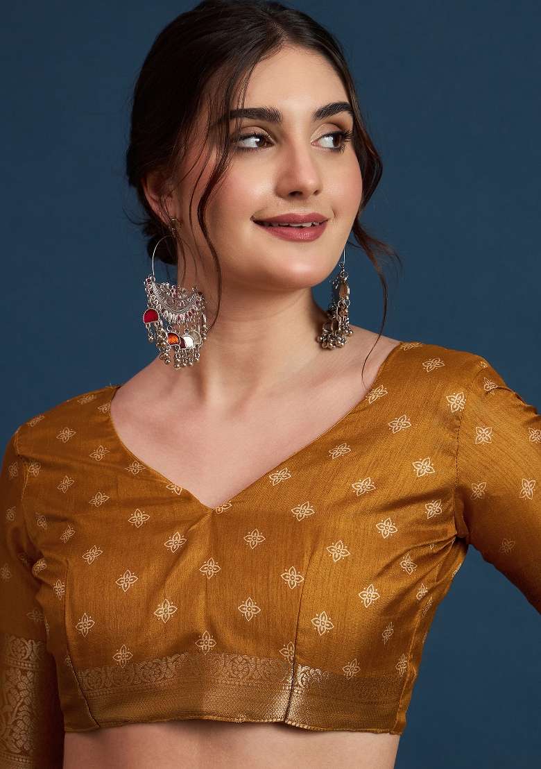 Mustard Printed Silk Blend Saree Set - Indya