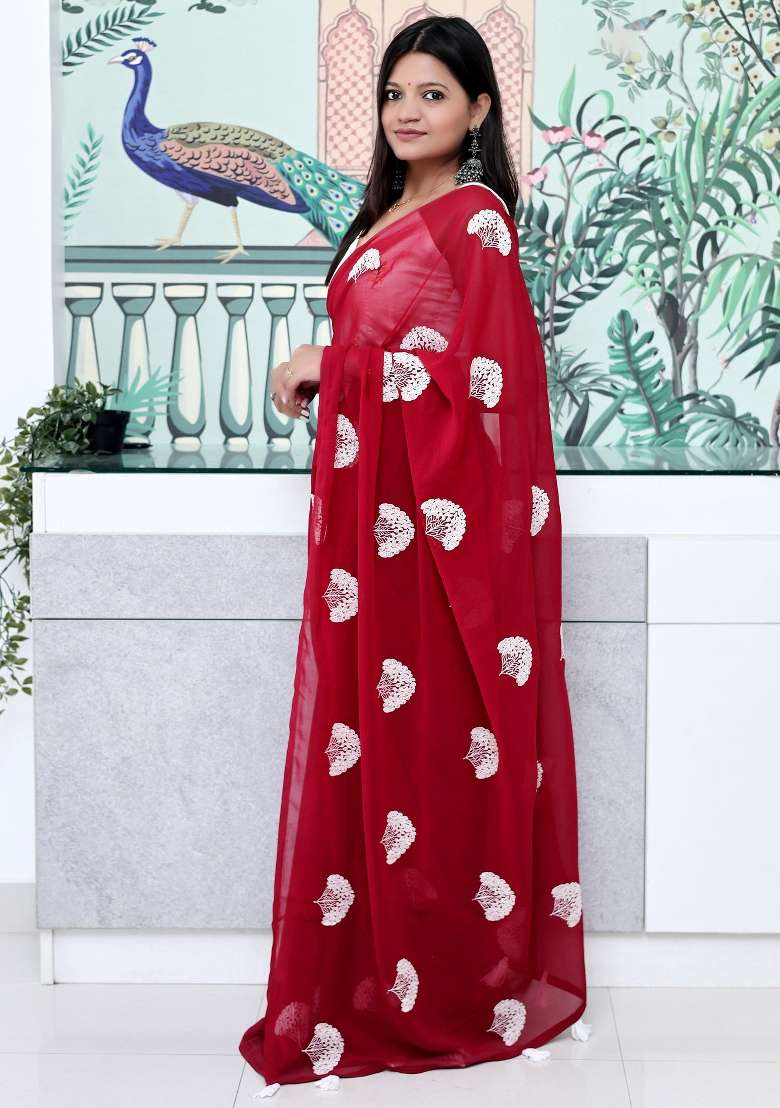 Red Printed Georgette Saree Set - Indya
