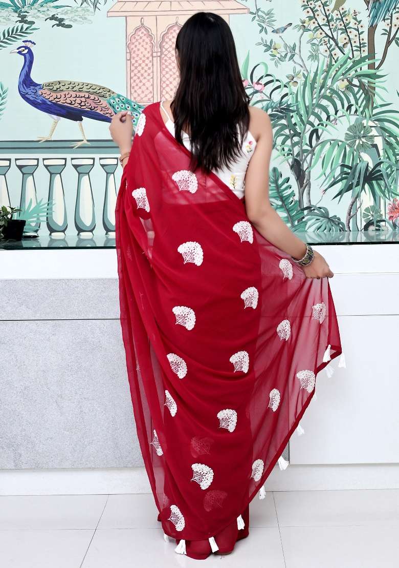 Red Printed Georgette Saree Set - Indya