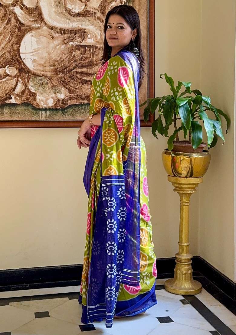 Light Green Cotton Saree Set with Printed for Diwali | Wedding & Festive Wear - Indya