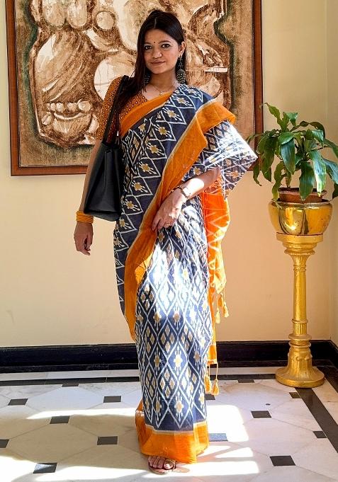 Charcoal Grey Printed Cotton Saree Set — view on Indya