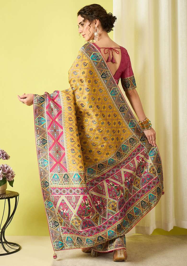 Mustard Printed Viscose Silk Blend Saree Set - Indya