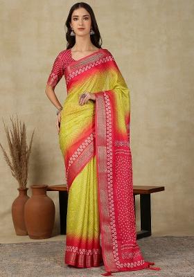 Yellow Printed Cotton Blend Saree Set