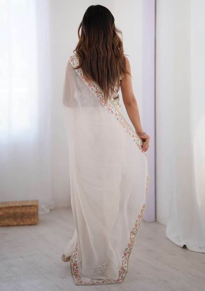 Off White Georgette Saree Set with Printed for Diwali | Wedding & Festive Wear - Indya