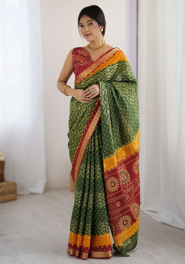Green Cotton Saree Set with Printed for Diwali | Wedding & Festive Wear - Indya