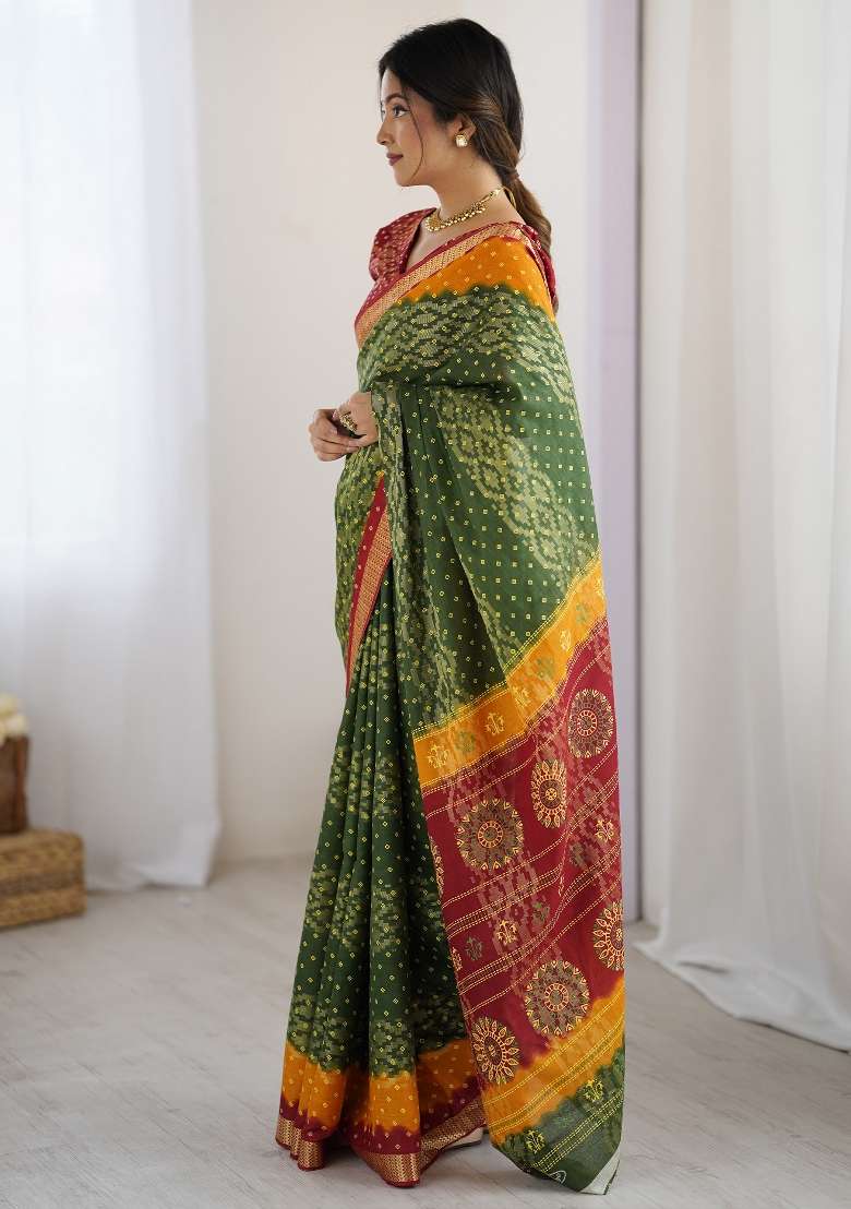 Green Cotton Saree Set with Printed for Diwali | Wedding & Festive Wear - Indya