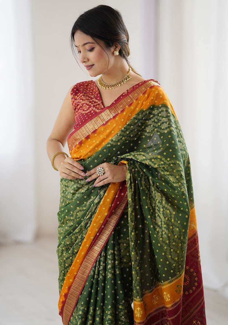 Green Cotton Saree Set with Printed for Diwali | Wedding & Festive Wear - Indya
