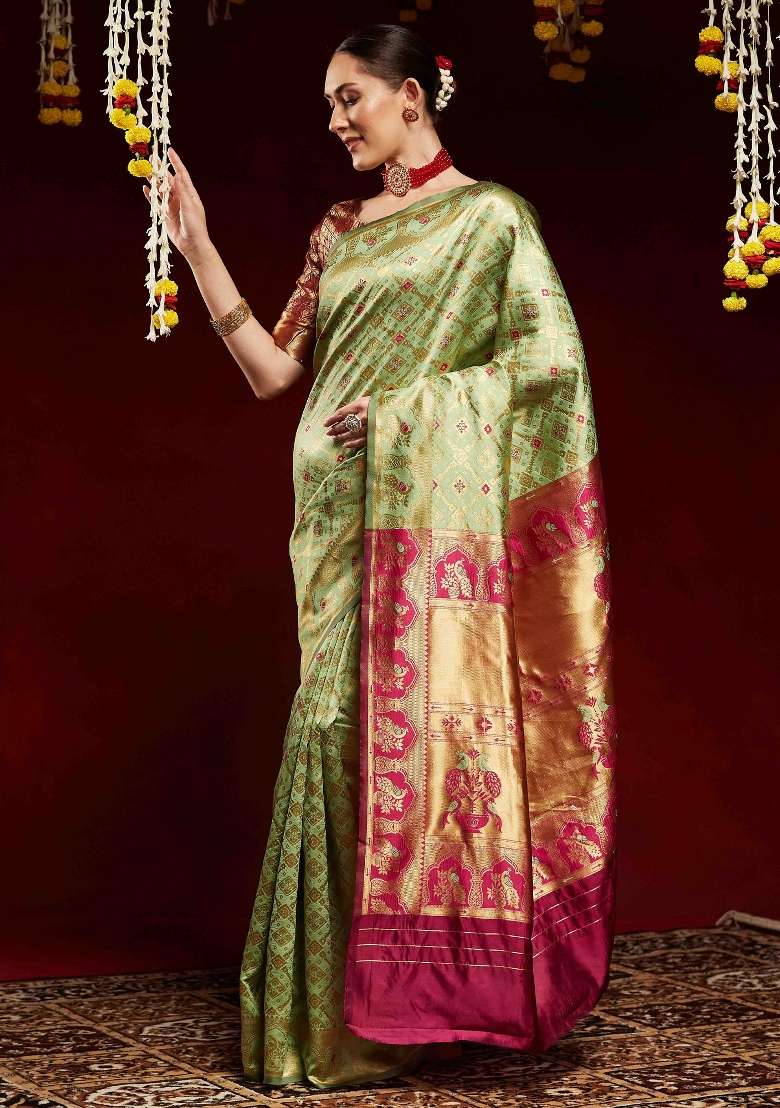 Light Green Printed Litchi Silk Blend Saree Set - Indya