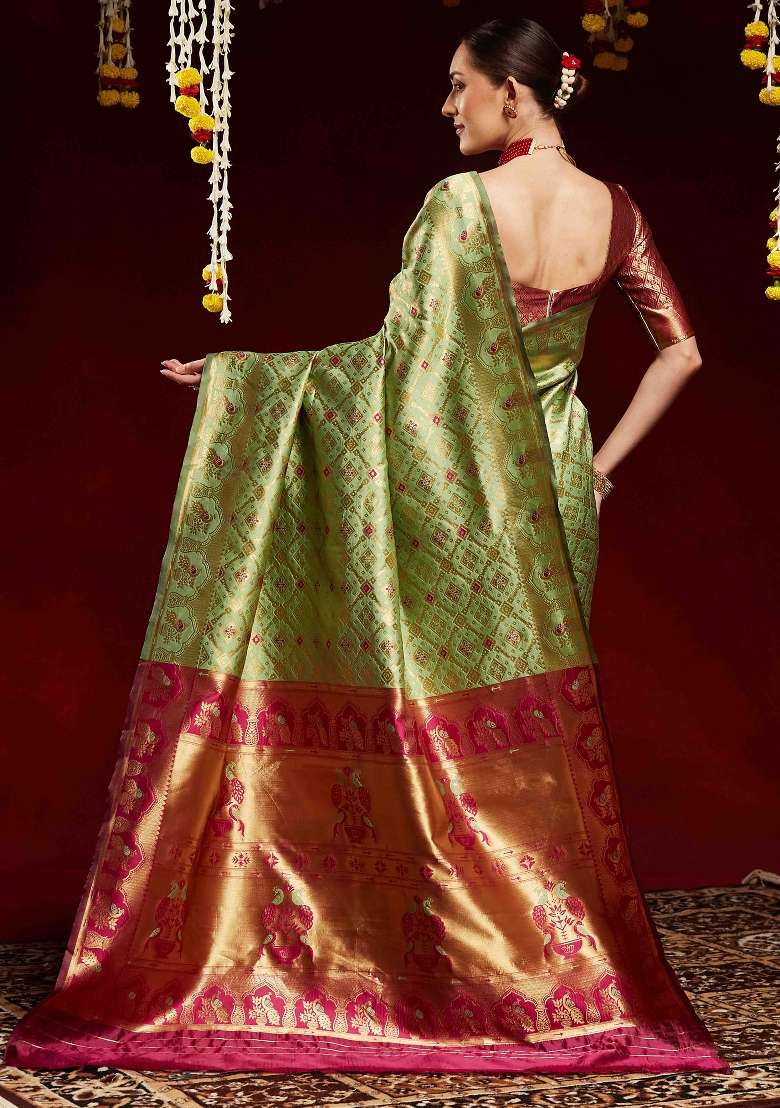 Light Green Printed Litchi Silk Blend Saree Set - Indya