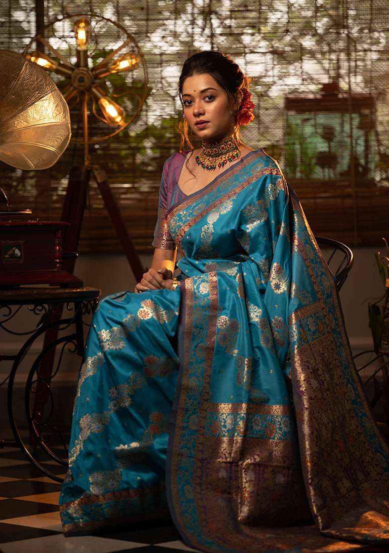 Aqua Embroidered Silk Blend Saree Set - Indya