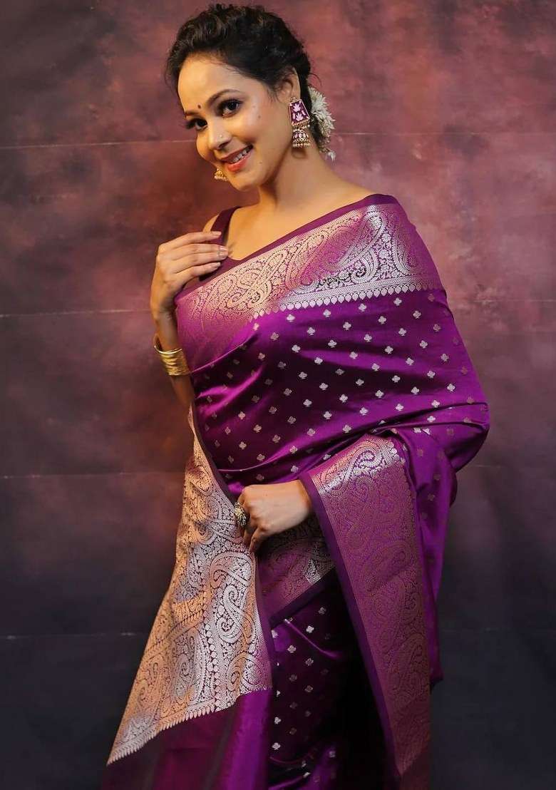 Purple Jacquard Silk Blend Saree Set for Diwali and Festive Wear - Indya