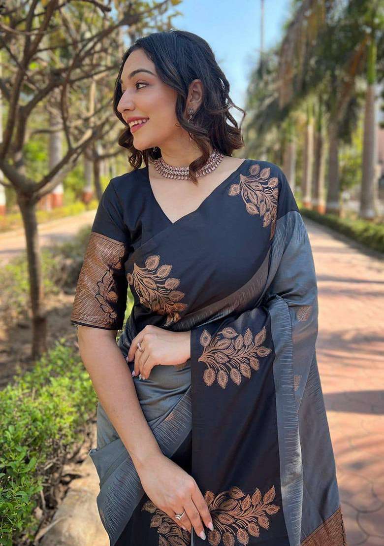 Grey Jacquard Silk Blend Saree Set for Diwali | Wedding & Festive Wear - Indya