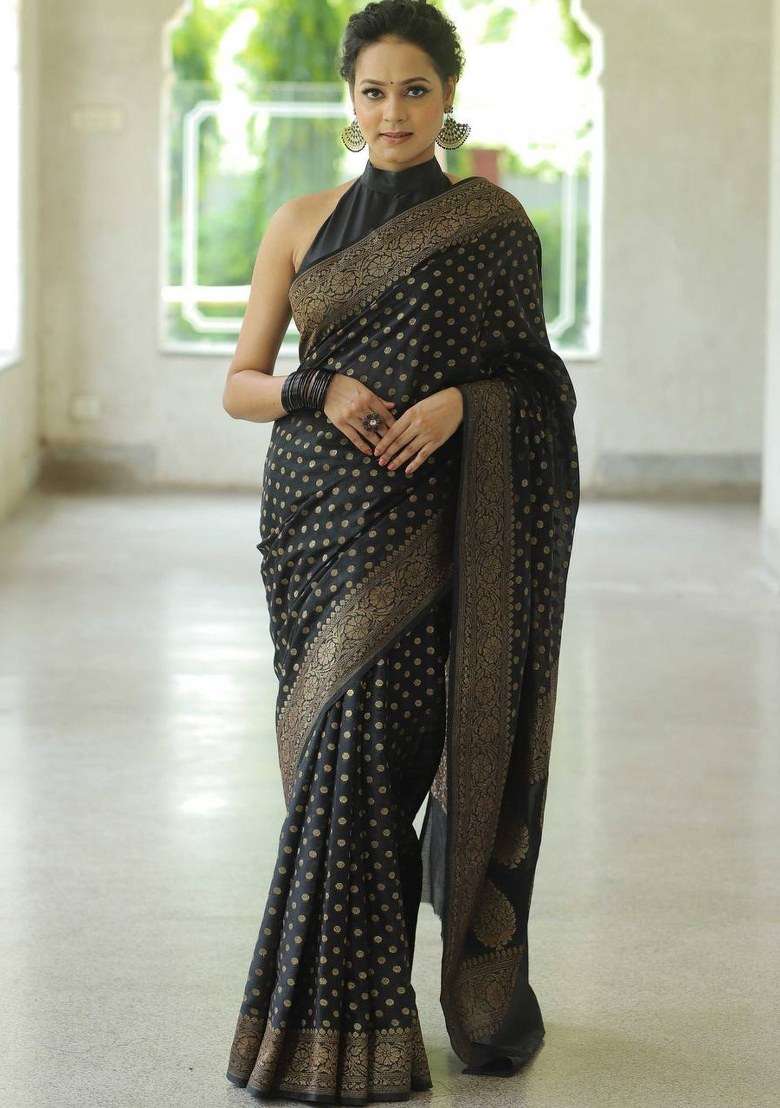 Black Jacquard Silk Blend Saree Set for Diwali | Wedding & Festive Wear - Indya