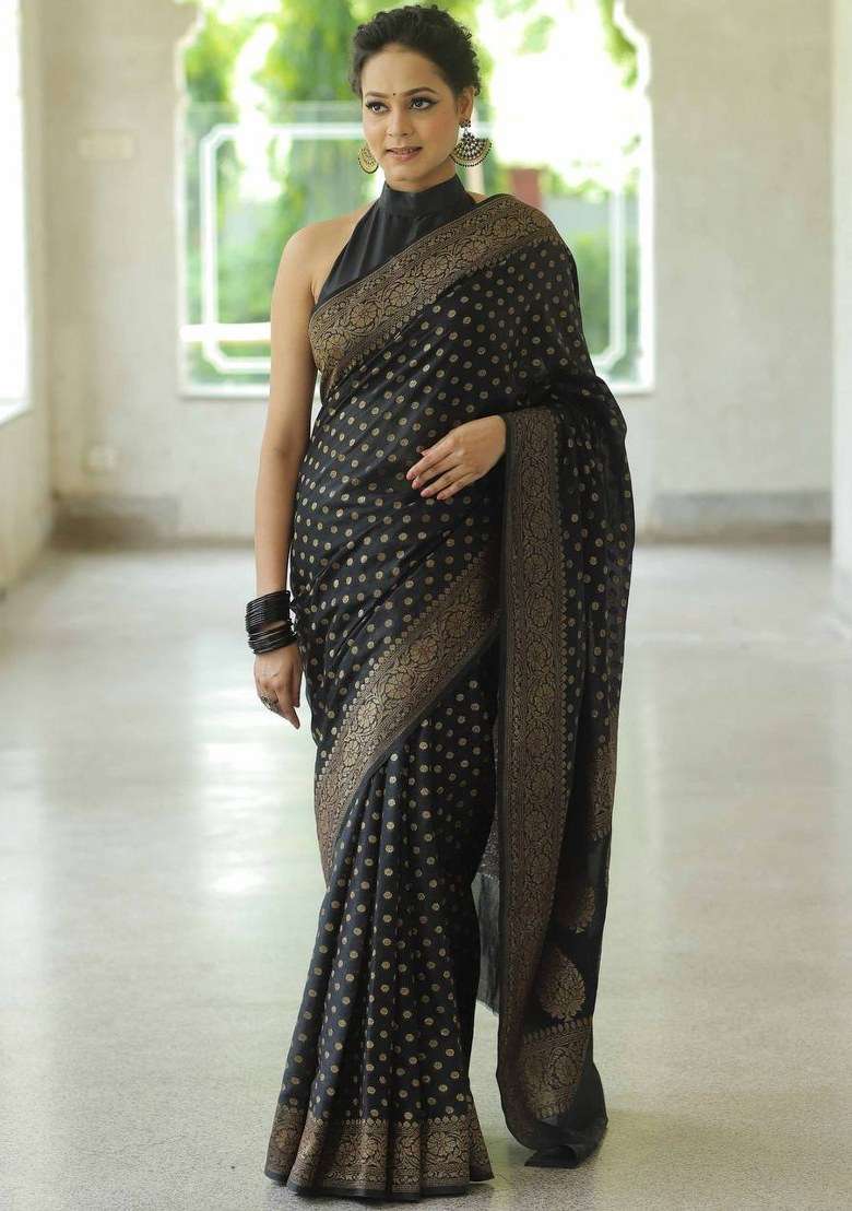 Black Jacquard Silk Blend Saree Set for Diwali | Wedding & Festive Wear - Indya