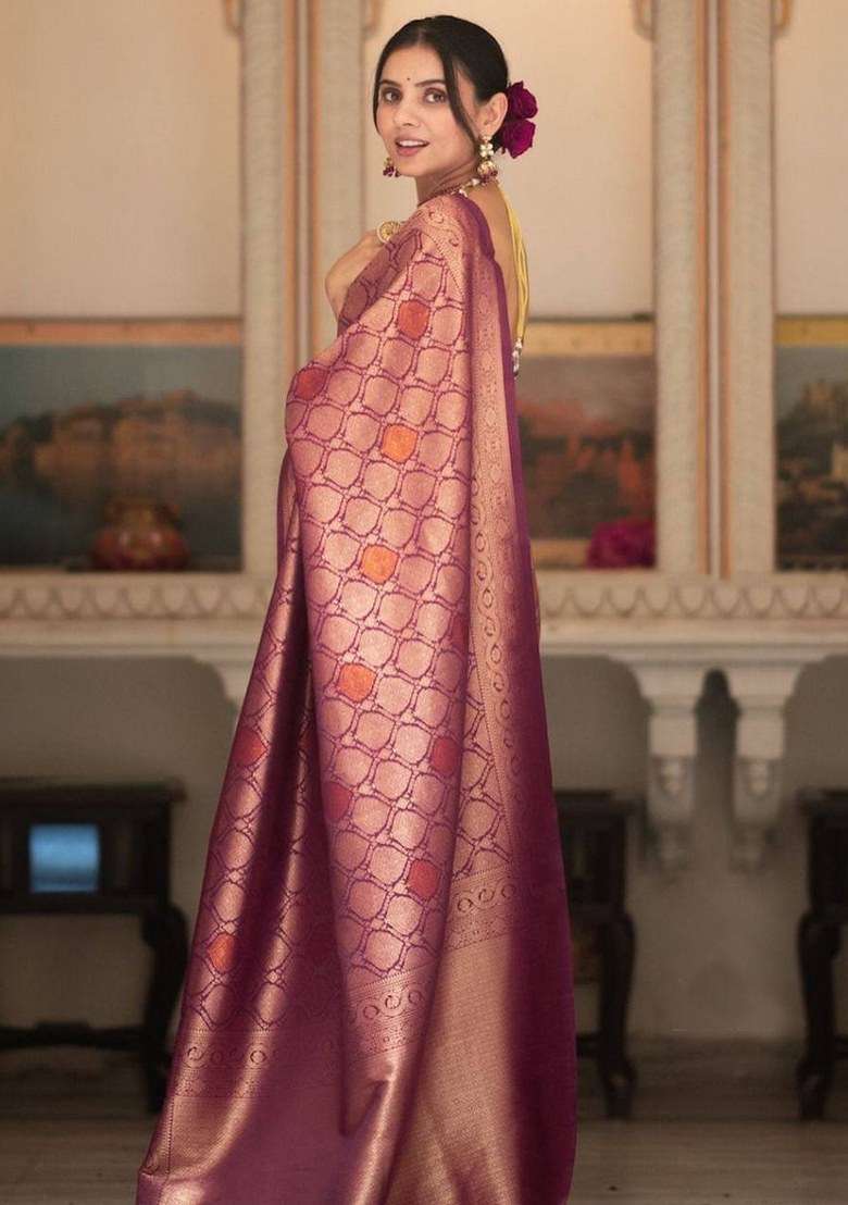 Purple Jacquard Silk Blend Saree Set for Diwali and Festive Wear - Indya
