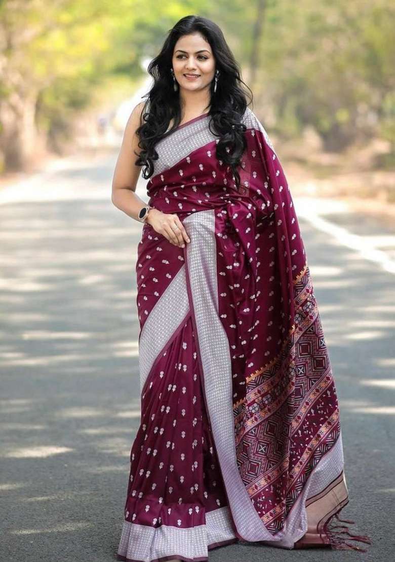 Wine Jacquard Silk Blend Saree Set for Diwali | Wedding & Festive Wear - Indya