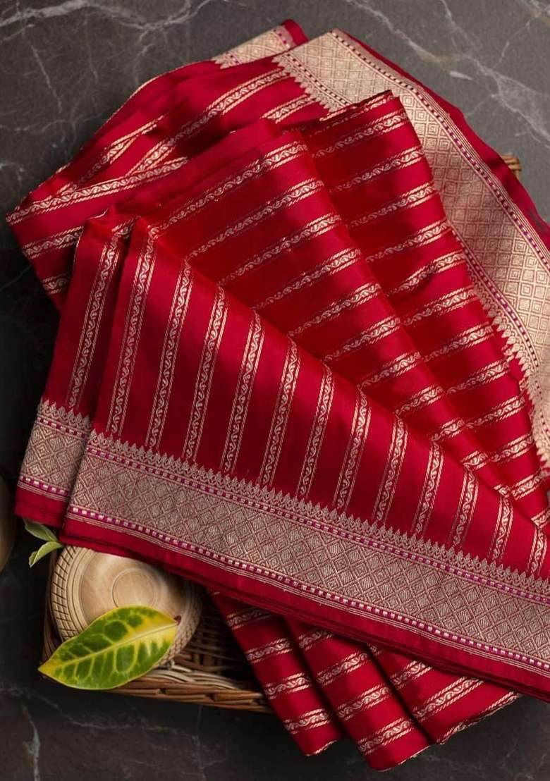Red Silk Blend Saree Set with Embroidered for Diwali | Wedding & Festive Wear - Indya