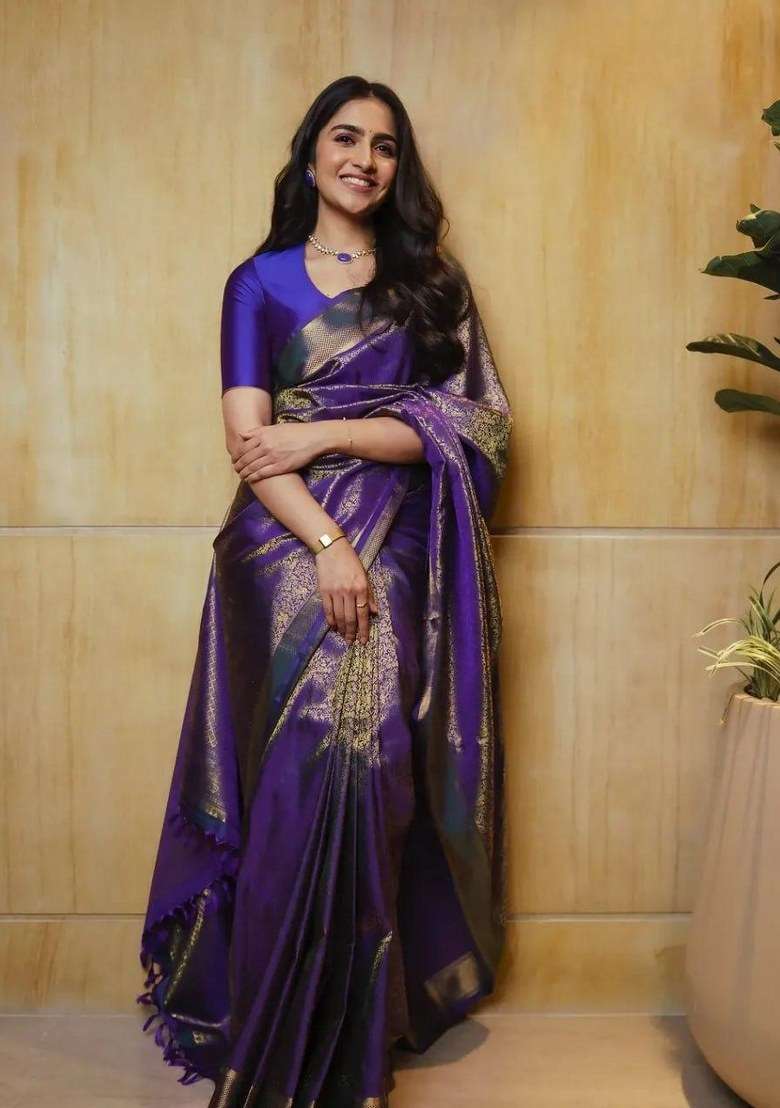 Blue Silk Blend Saree Set with Embroidered for Diwali | Wedding & Festive Wear - Indya